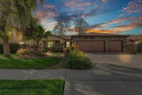 5815 Babcock W, Visalia, CA 93291