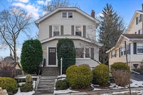 28 Comley Pl, Bloomfield, NJ 07003