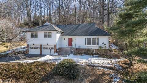 48 Knob Hill Dr, Summit, NJ 07901