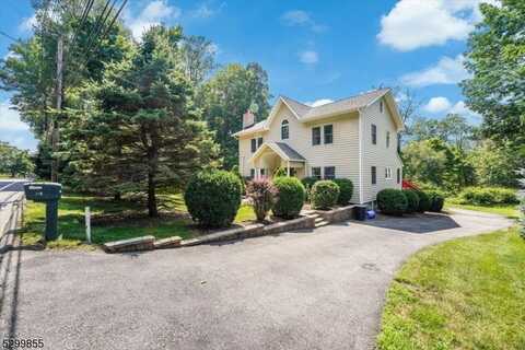 345 Powerville Rd, Boonton, NJ 07005