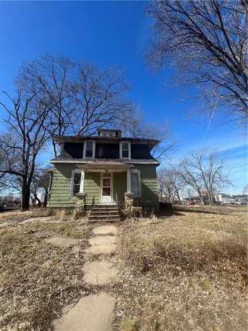 236 S Ash Street, Ottawa, KS 66067