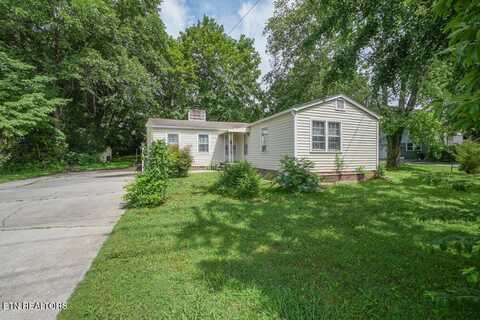 1209 Redwood Ave, Maryville, TN 37803