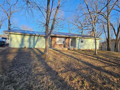 1800 Sanders Road, Waynesville, MO 65583