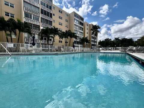 609 NE 14th Ave, Hallandale Beach, FL 33009