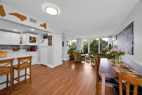 820 NW 87th Ave, Miami, FL 33172