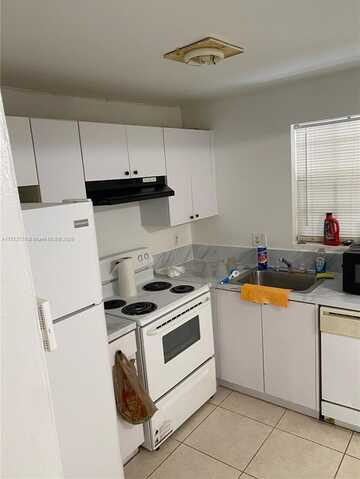 7510 SW 152nd Ave, Miami, FL 33193