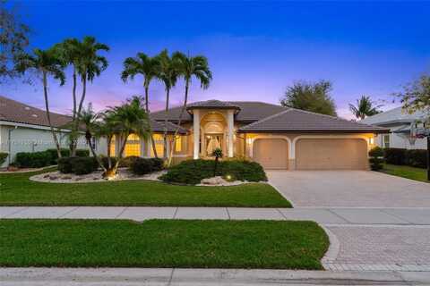 5135 Kensington Cir, Coral Springs, FL 33076