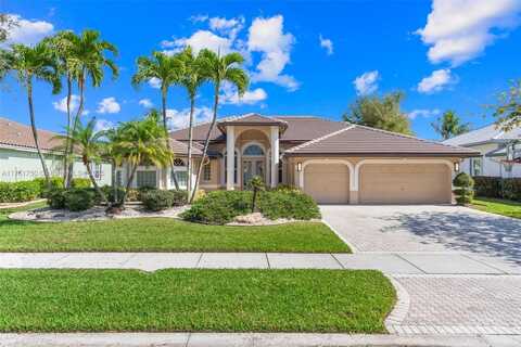 5135 Kensington Cir, Coral Springs, FL 33076