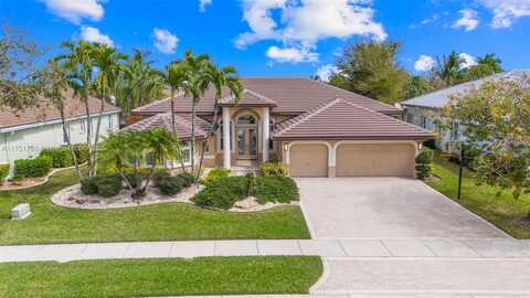 5135 Kensington Cir, Coral Springs, FL 33076