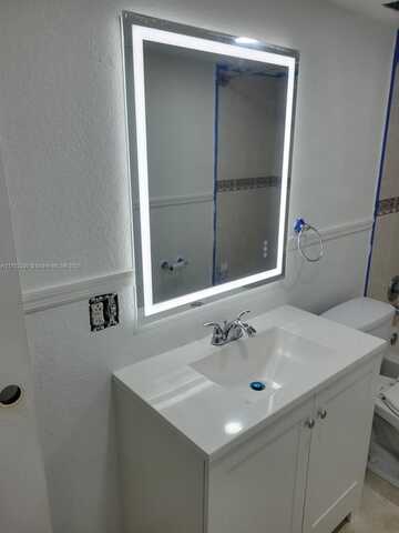 undefined, Hialeah, FL 33012