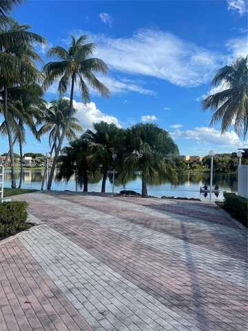 9351 FONTAINEBLEAU BLVD, Miami, FL 33172