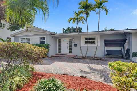 1052 NE 179th Ter, North Miami Beach, FL 33162