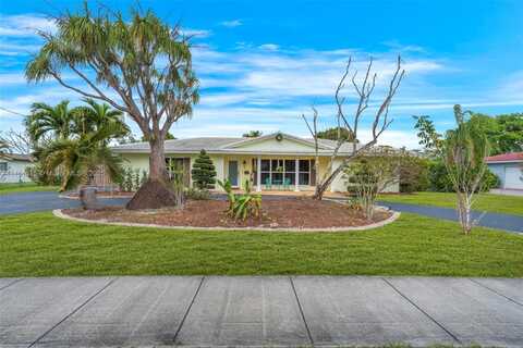 8405 NW 38th St, Coral Springs, FL 33065