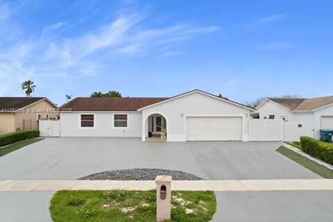 13060 SW 262nd Ln, Homestead, FL 33032