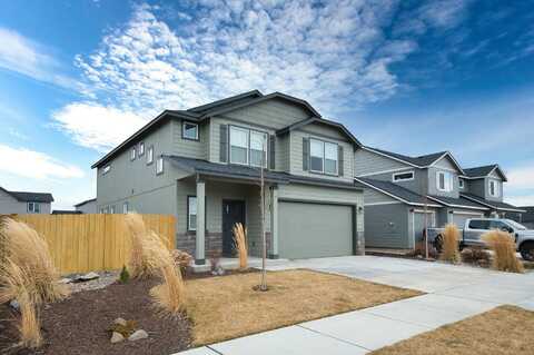 3330 NW 9th Street, Redmond, OR 97756