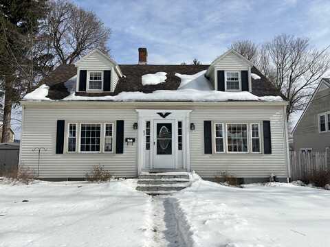 82 Prospect St, Gardner, MA 01440