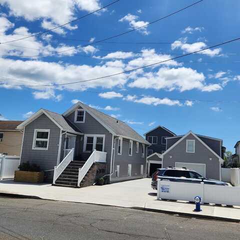 226 E Pine Street, Long Beach, NY 11561