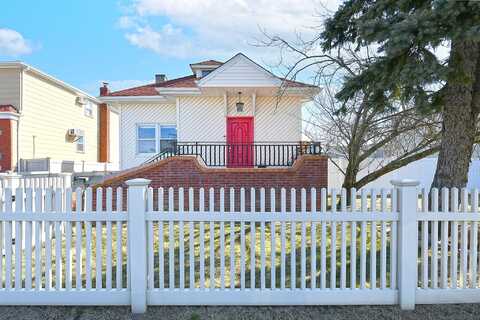 67 Newport Road, Island Park, NY 11558