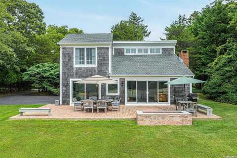 55 Cedar Point West Drive, Southold, NY 11971