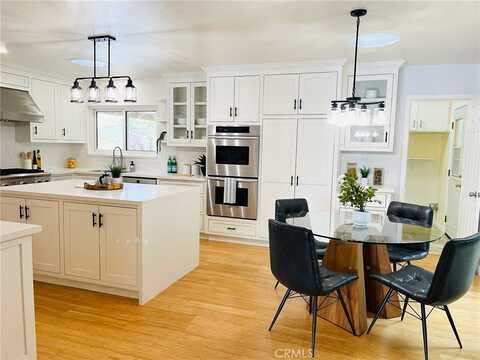 20318 Ruston Road, Woodland Hills, CA 91364