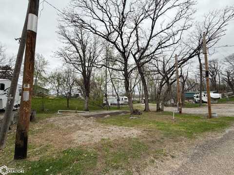 5134 Aurora Drive, Brooklyn, IA 52211