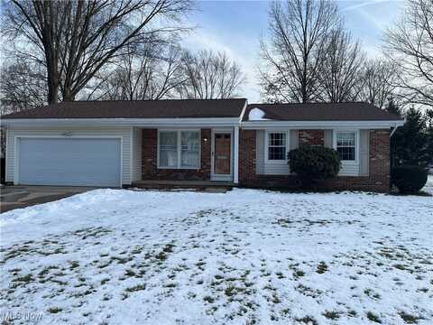 2034 Kingsdale Drive, Stow, OH 44224