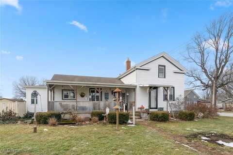 12349 Beechlawn Avenue NE, Louisville, OH 44641