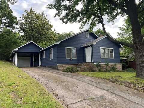416 W Shawnee Street, Tahlequah, OK 74464