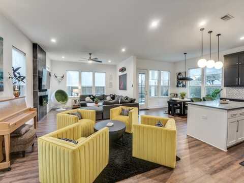 1725 Shaw Street, Dallas, TX 75212