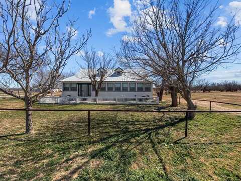 371 Fm 57 S, Sylvester, TX 79560