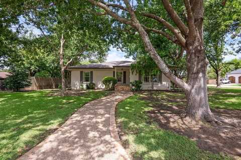 529 N Grand Avenue, Waxahachie, TX 75165