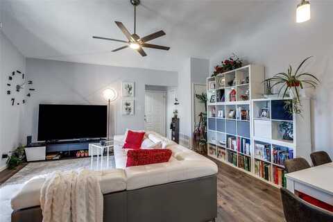 8545 Midpark Road, Dallas, TX 75240