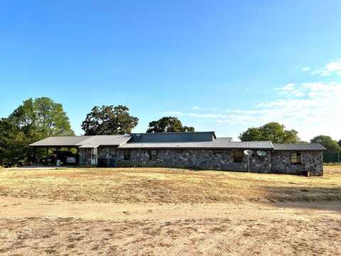 5690 W Pace Rd, Tishomingo, OK 73460