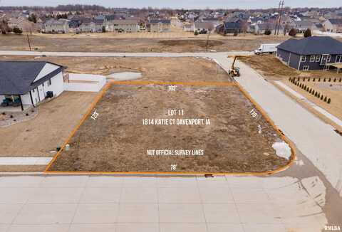1814 KATIE Court, Davenport, IA 52807