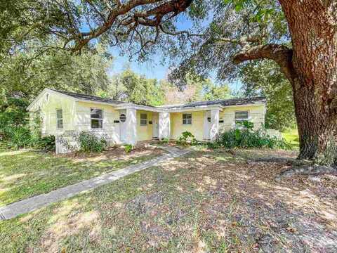 8 Rowland Ct, Pensacola, FL 32507