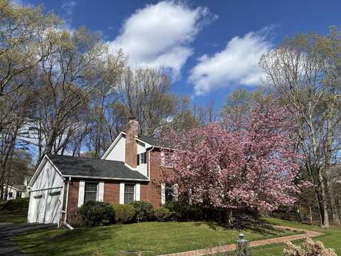 127 Ladderback Lane, Cresco, PA 18326