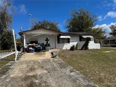 15 Oak Knoll Street, Beverly Hills, FL 34465
