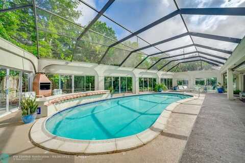 2550 Ray Ct, Lake Worth, FL 33462