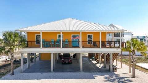 113 40th St, Mexico Beach, FL 32456