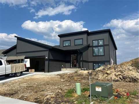 2236 Petersen Drive NW, Stewartville, MN 55976