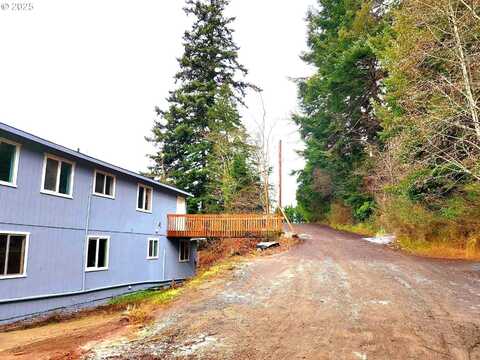 63606 ANDREWS RD, Coos Bay, OR 97420