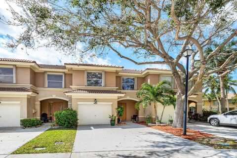 427 Rainbow Springs Terrace, Royal Palm Beach, FL 33411