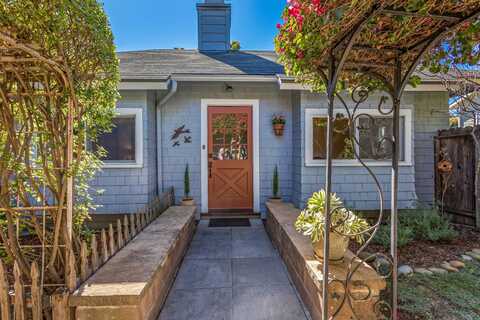 30 S Salinas Street, SANTA BARBARA, CA 93103