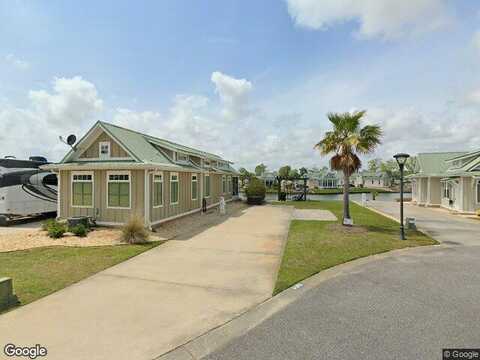 Raptor Court, Elberta, AL 36530