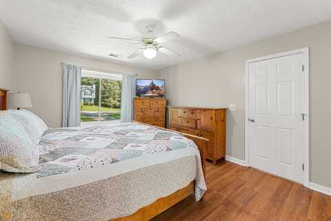 Bushnell, FLOWERY BRANCH, GA 30542