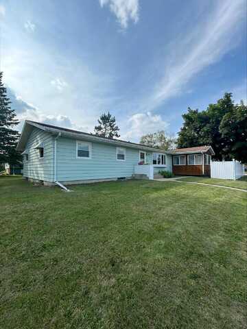 1St, CHISHOLM, MN 55719