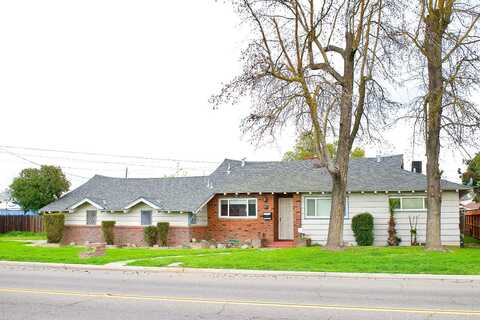 Pine, MADERA, CA 93637