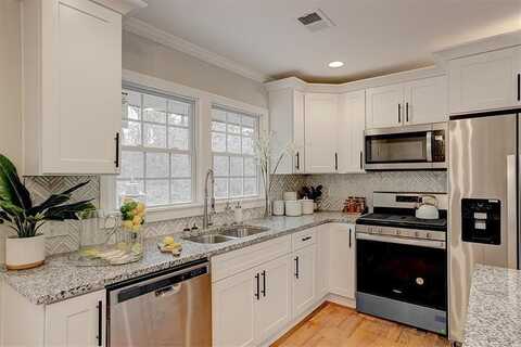 Clevemont, ELLENWOOD, GA 30294