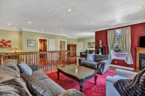 Richland Hills, SALEM, VA 24153