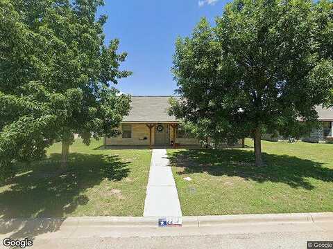 8Th, BROWNWOOD, TX 76801